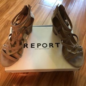 Woman’s Size 9 square heeled sandal dress shoes